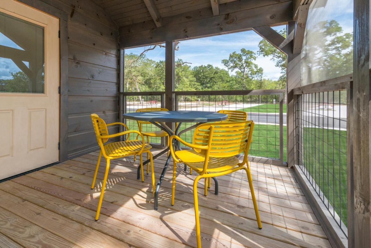 Great Escapes Rv Resort Bryan College Station Esterno foto