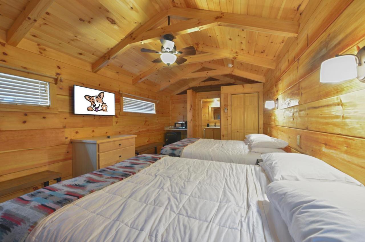Great Escapes Rv Resort Bryan College Station Esterno foto
