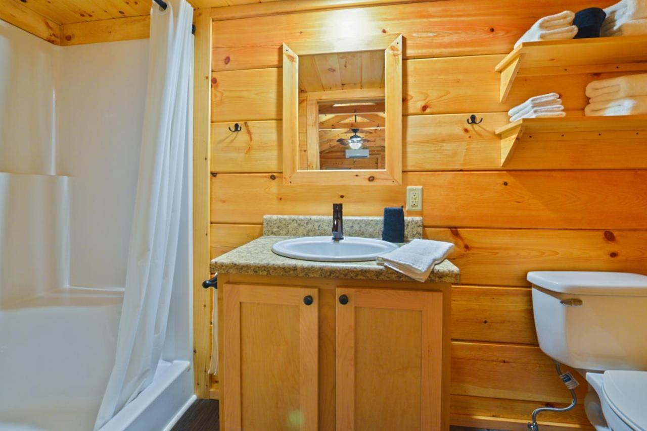 Great Escapes Rv Resort Bryan College Station Esterno foto