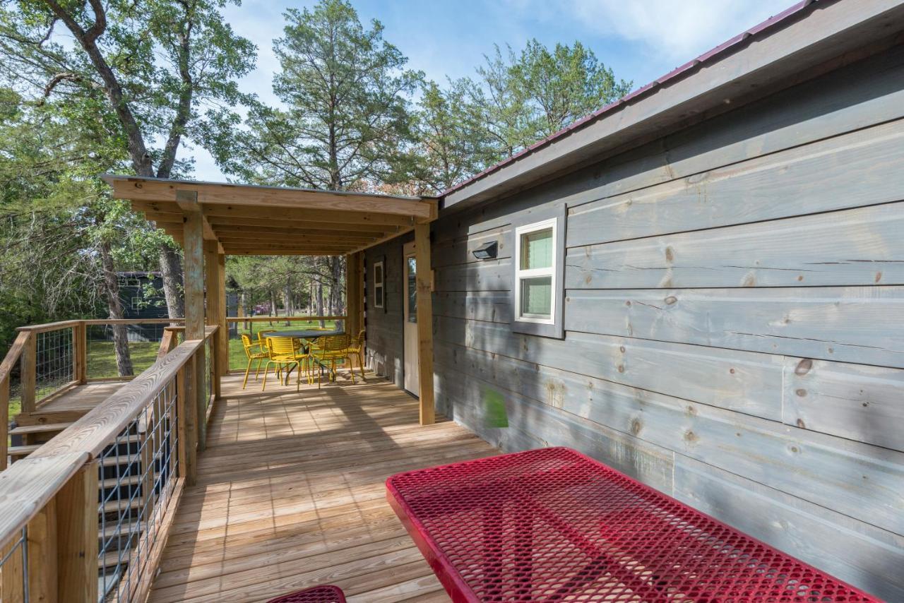 Great Escapes Rv Resort Bryan College Station Esterno foto