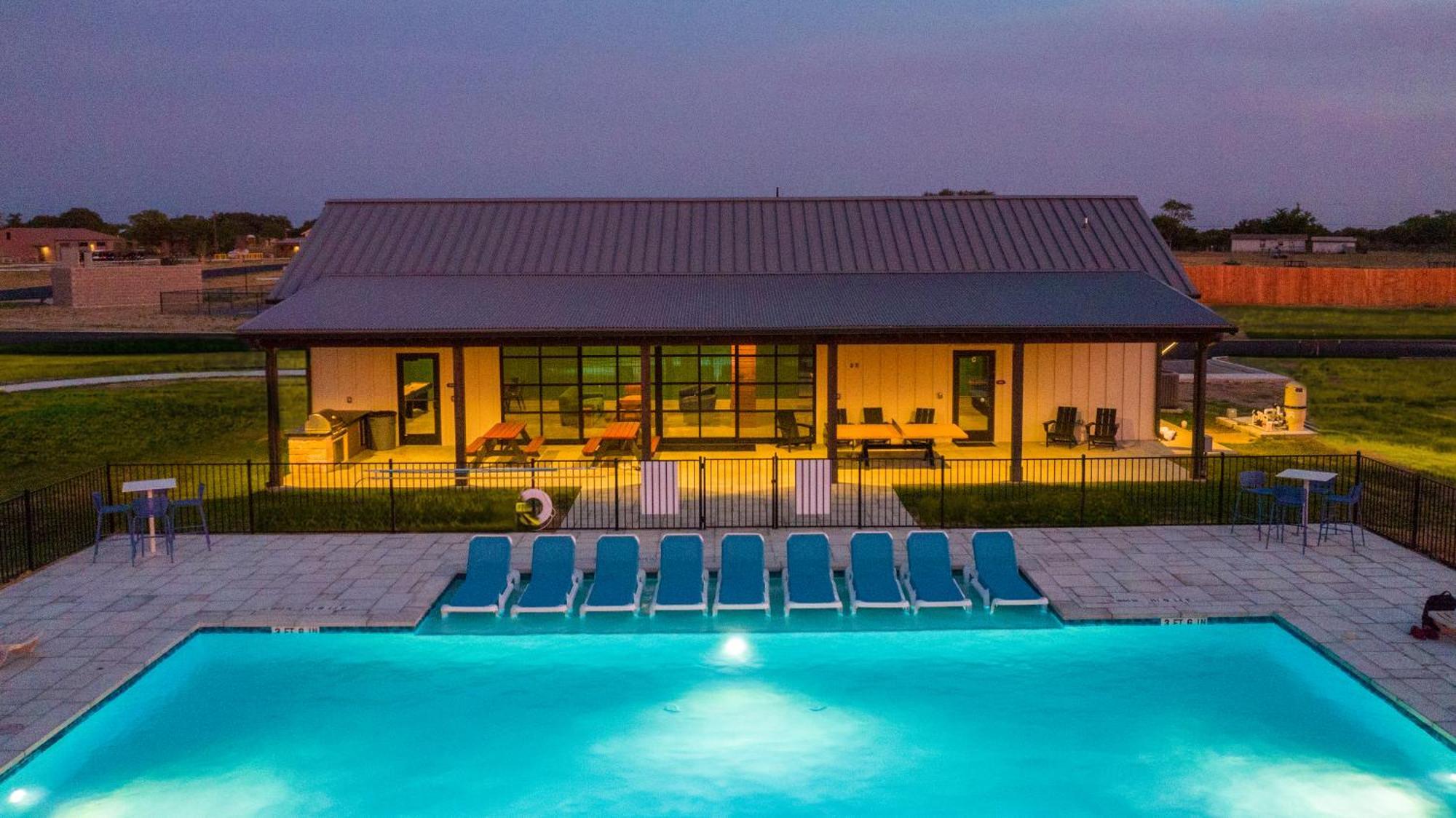 Great Escapes Rv Resort Bryan College Station Esterno foto